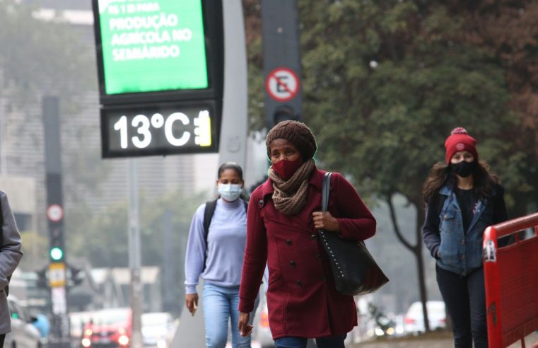 SÃO PAULO REGISTRA MENOR TEMPERATURA DO ANO; ABRIGO SOLIDÁRIO É INSTALADO PARA POPULAÇÃO EM SITUAÇÃO DE RUA