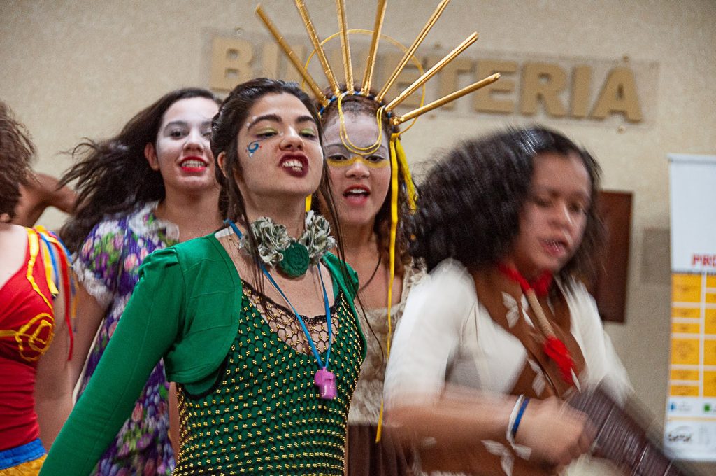FESTIVAL “VAMOS QUE VENIMOS BRASIL” PRORROGA INSCRIÇÕES PARA ARTISTAS ADOLESCENTES DE TODO O BRASIL