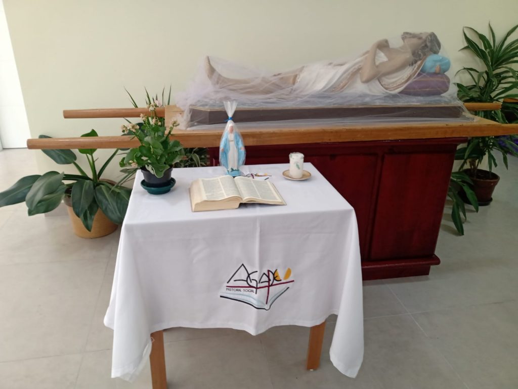 CONHEÇA O LINDO TRABALHO DE VOLUNTÁRIOS DA PASTORAL ÁGAPE NA VILA SÃO PEDRO