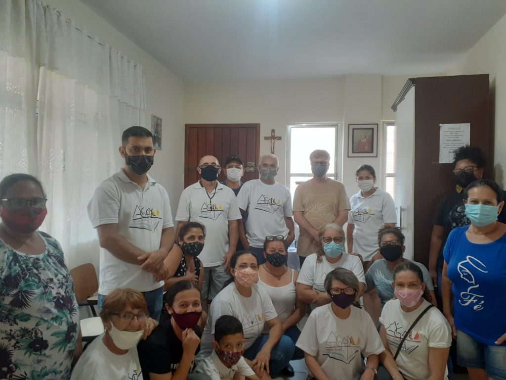 CONHEÇA O LINDO TRABALHO DE VOLUNTÁRIOS DA PASTORAL ÁGAPE NA VILA SÃO PEDRO