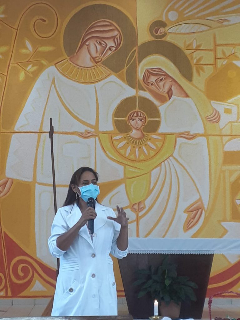 CONHEÇA O LINDO TRABALHO DE VOLUNTÁRIOS DA PASTORAL ÁGAPE NA VILA SÃO PEDRO
