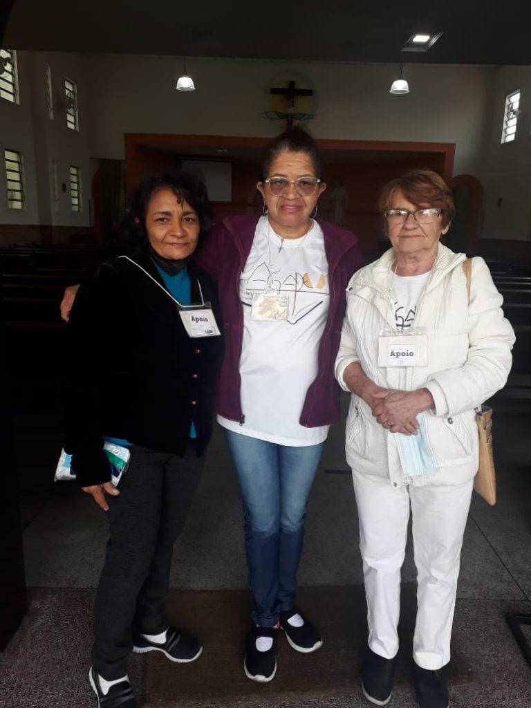 CONHEÇA O LINDO TRABALHO DE VOLUNTÁRIOS DA PASTORAL ÁGAPE NA VILA SÃO PEDRO