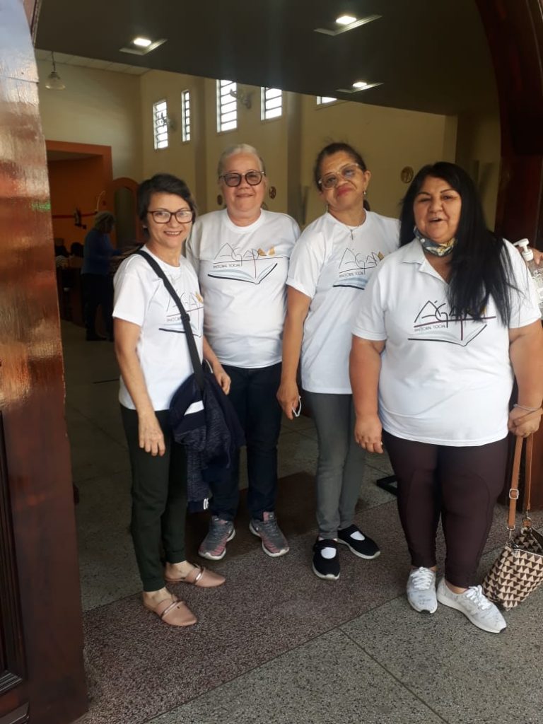 CONHEÇA O LINDO TRABALHO DE VOLUNTÁRIOS DA PASTORAL ÁGAPE NA VILA SÃO PEDRO