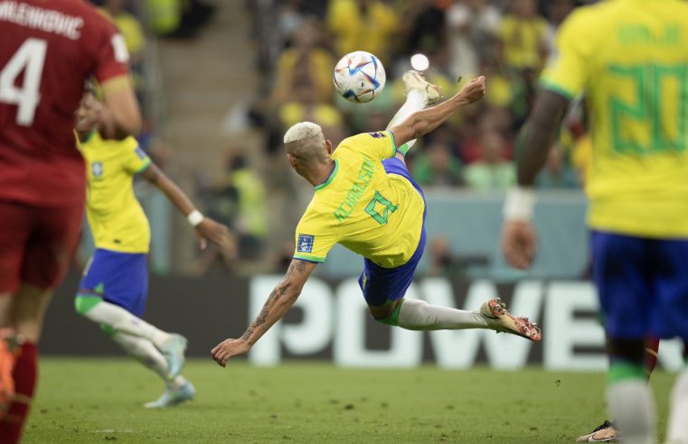 RICHARLISON DECIDE E BRASIL INICIA COPA COM VITÓRIA SOBRE A SÉRVIA