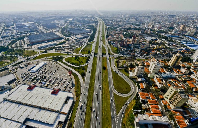 SÃO BERNARDO É A CIDADE DO GRANDE ABC QUE MAIS COLABORA COM O PIB NACIONAL