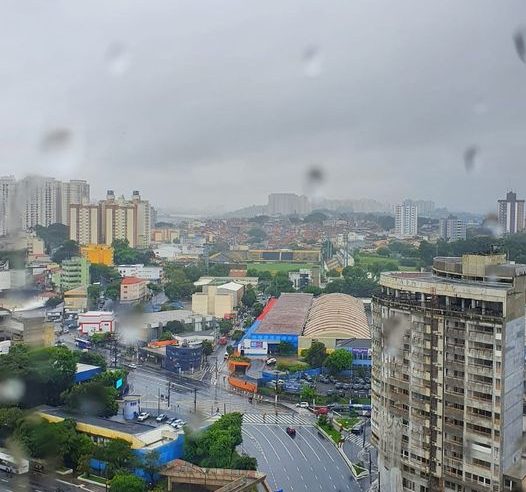 INÍCIO DO VERÃO SERÁ CHUVOSO EM SÃO BERNARDO