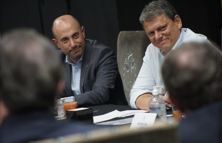 GOVERNADOR TARCÍSIO DE FREITAS AUTORIZA TRANSFERÊNCIA DE VEÍCULOS MESMO COM PARCELAS DO IPVA A VENCER