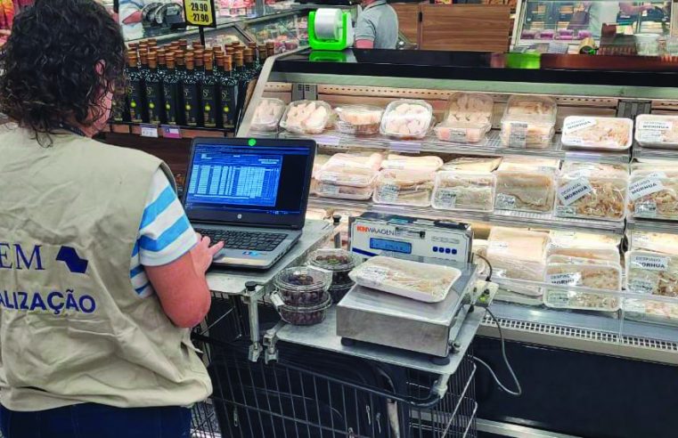 ERROS EM PRODUTOS DE PÁSCOA SÃO ENCONTRADOS DURANTE FISCALIZAÇÃO DO IPEM-SP NO COMÉRCIO