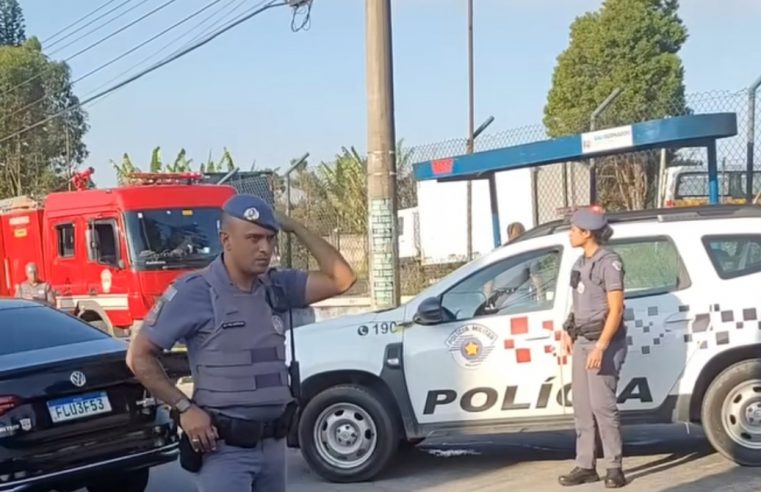 POLICIAL À PAISANA FRUSTRA ASSALTO NO COOPERATIVA