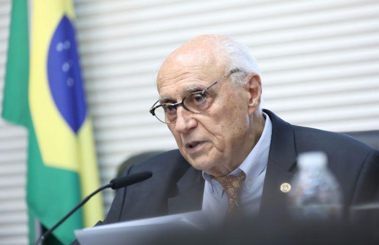 EDUARDO SUPLICY É ELEITO PRESIDENTE DA COMISSÃO DE DEFESA DOS DIREITOS DA PESSOA HUMANA DA ALESP