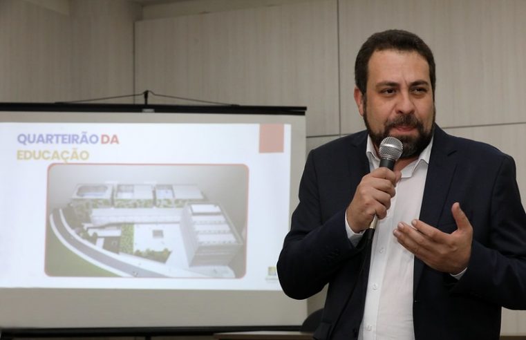 BOULOS E DEPUTADOS DO PT VISITAM SECRETARIA DE EDUCAÇÃO DE DIADEMA PARA CONHECER PROJETOS EDUCACIONAIS