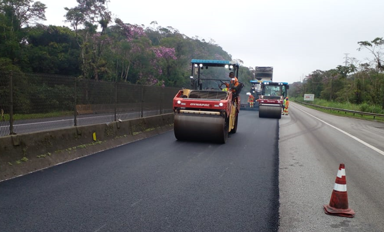 VIA ANCHIETA RECEBE OBRAS DE REVITALIZAÇÃO DO ASFALTO EM TODA A REGIÃO DE PLANALTO