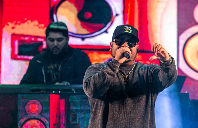 PRIMEIRA FESTA NORDESTINA NO PAÇO DE SÃO BERNARDO ATRAI MULTIDÃO COM BARÕES DA PISADINHA