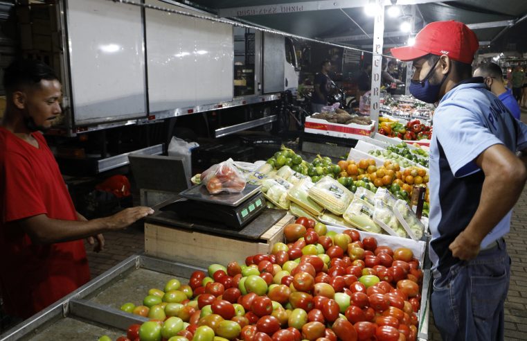 FEIRA NOTURNA RETORNA À PRAÇA DA MOÇA EM DIADEMA APÓS FESTEJOS DE SÃO JOÃO