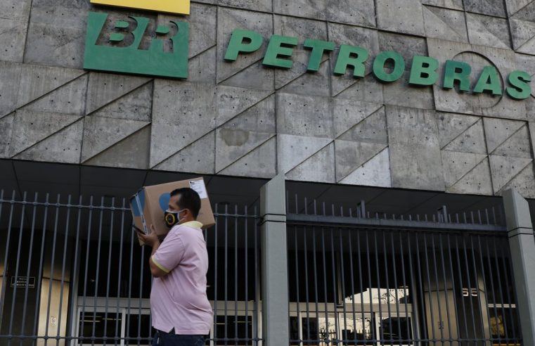 PETROBRAS ANUNCIA AUMENTO DE 16% NA GASOLINA E 26% NO DIESEL A PARTIR DE AMANHÃ