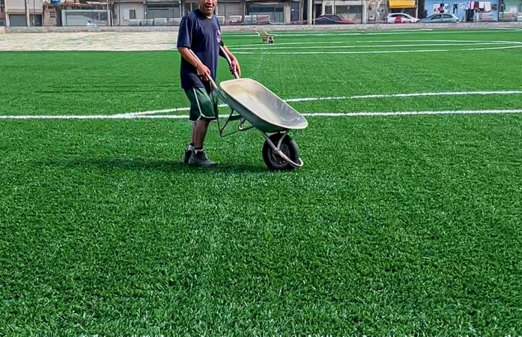 PREFEITO ORLANDO MORANDO ACOMPANHA EVOLUÇÃO NAS OBRAS DO CAMPO DE FUTEBOL DO AREIÃO