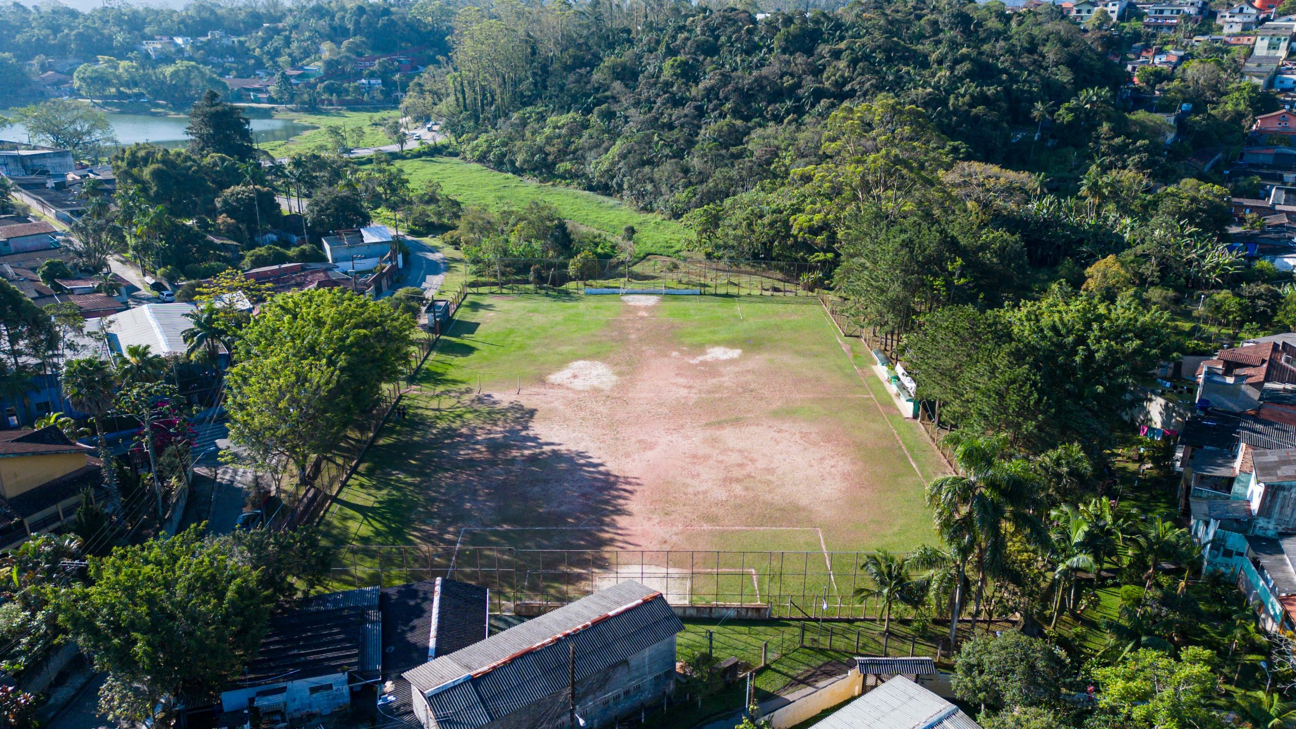 SÃO BERNARDO INICIA REVITALIZAÇÃO DO CAMPO DE FUTEBOL DOS FINCO