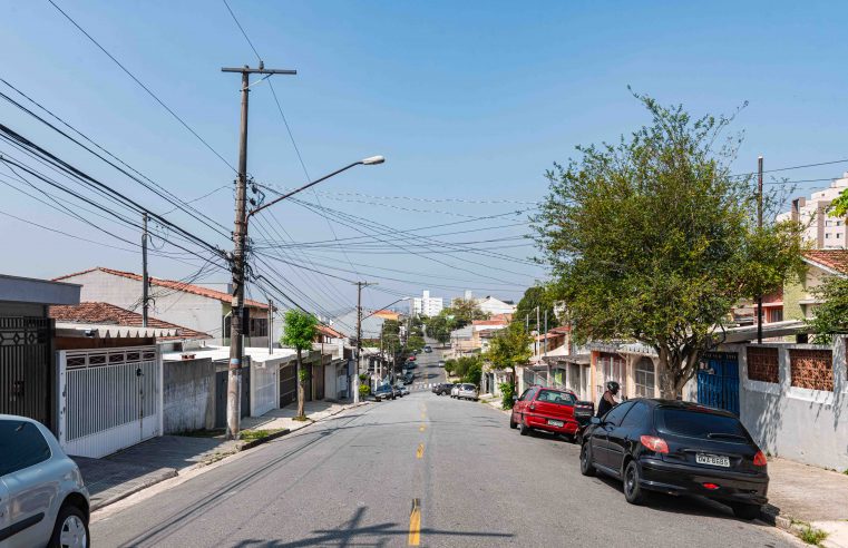 PROGRAMA MAIS LUZ DE SÃO BERNARDO CHEGA AO BAIRRO DEMARCHI