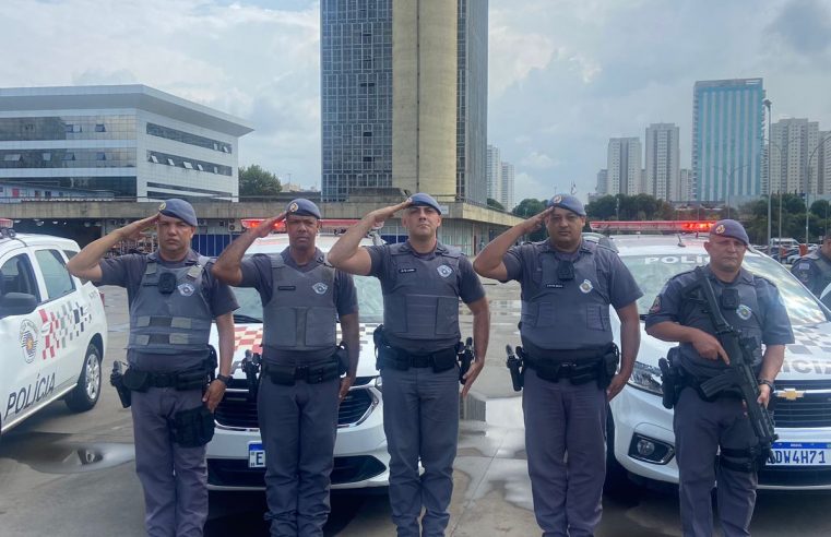 POLICIAIS MILITARES DE SÃO BERNARDO HOMENAGEIAM COLEGA FALECIDO EM SÃO VICENTE