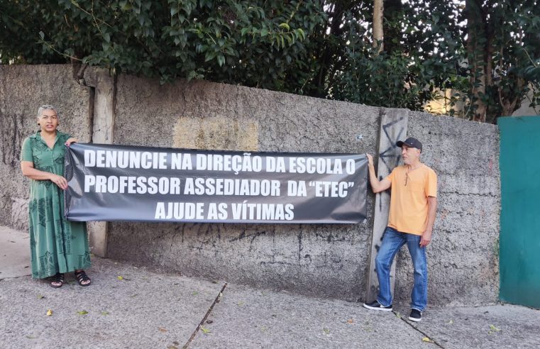 MÃE PROTESTA EM FRENTE À ETEC LAURO GOMES APÓS ESTUDANTE SOFRER ASSÉDIO