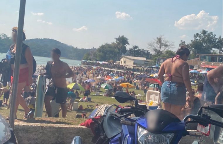 EM VÍDEO, MORADOR MOSTRA LIXO DEIXADO NA PRAINHA DO RIACHO