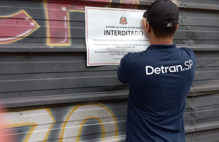 DETRAN-SP E POLÍCIA CIVIL AUTUAM E LACRAM DESMANCHE CLANDESTINO EM SANTO ANDRÉ