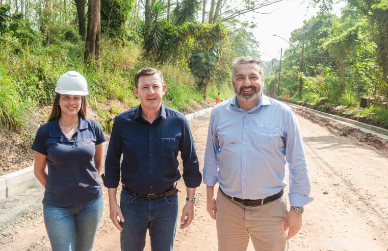 PREFEITO ORLANDO MORANDO VISTORIA ANDAMENTO DAS OBRAS DA ESTRADA DOS ALVARENGAS