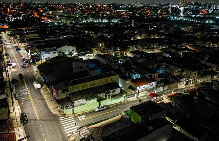 VILA ROSA E REGIÃO RECEBEM NOVA ILUMINAÇÃO EM LED COM O PROGRAMA MAIS LUZ