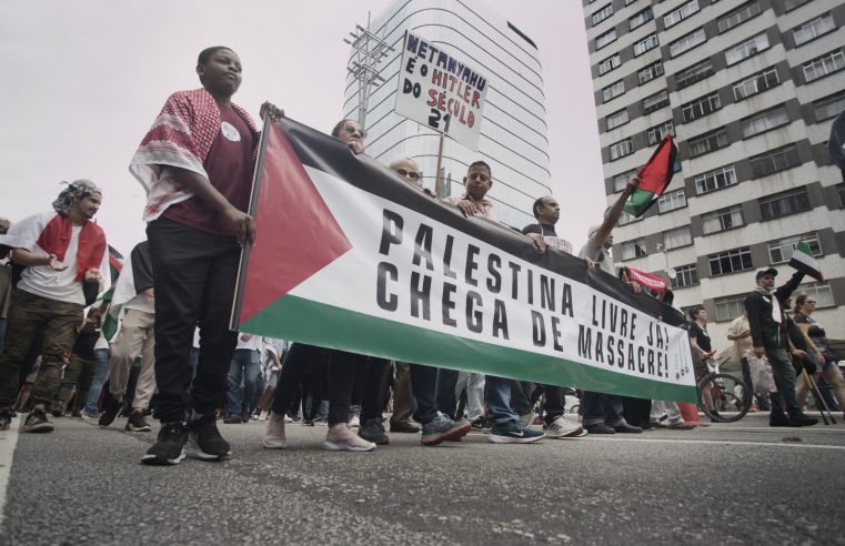 FOTÓGRAFO DE SÃO BERNARDO REGISTRA MANIFESTAÇÃO PRÓ-PALESTINA PARA TVSBC