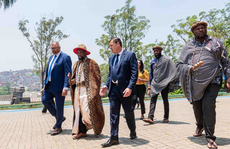 NO MÊS DA CONSCIÊNCIA NEGRA, SBC RECEBE O REI DE ANGOLA