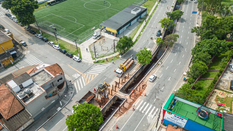 PREFEITO ORLANDO MORANDO AUTORIZA OBRAS DE PONTILHÃO NA AV. JUSCELINO KUBITSCHEK