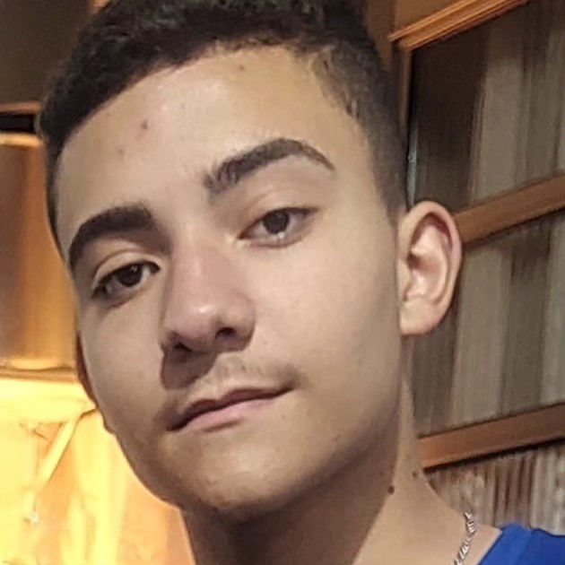 FAMILIARES BUSCAM INFORMAÇÕES SOBRE O PARADEIRO DE KELVYN, DE 17 ANOS