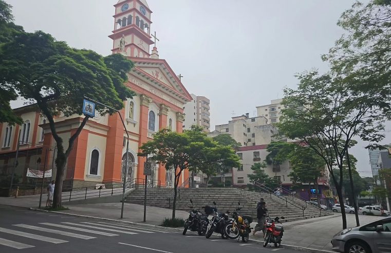 LADRÕES INVADEM IGREJA MATRIZ DE SÃO BERNARDO E FURTAM COFRES E RELÍQUIA