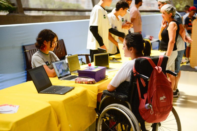 4º FESTIVAL DE INVENÇÃO E CRIATIVIDADE: ESTUDANTES DA REDE MUNICIPAL DE SÃO BERNARDO DÃO SHOW