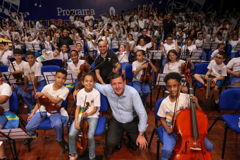 ESTUDANTES DA REDE MUNICIPAL DE SÃO BERNARDO EMOCIONAM EM RECITAL DO PROGRAMA MAIS MÚSICA