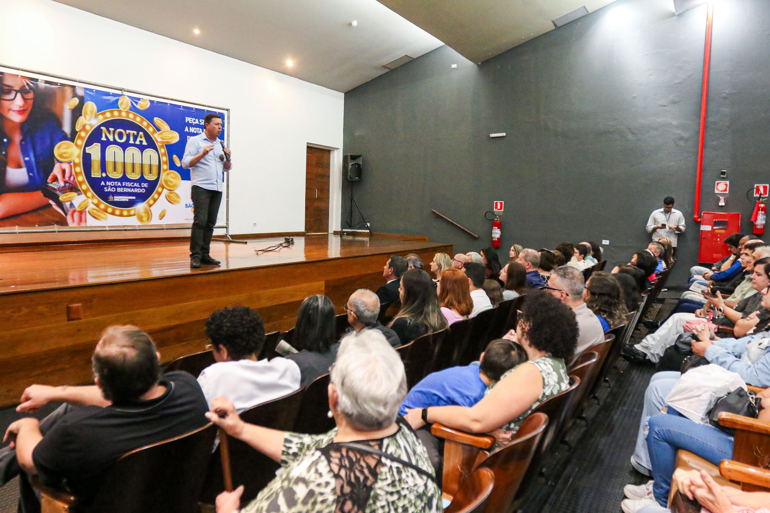 SÃO BERNARDO PREMIA 91 PESSOAS NO ÚLTIMO SORTEIO DO ANO DO NOTA 1.000