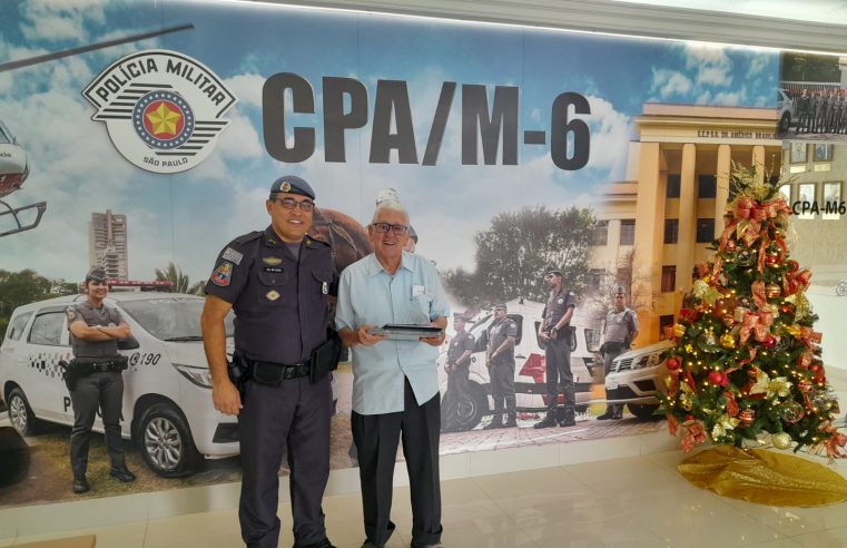 AOS 90 ANOS, 1º SARGENTO PM MIGUEL GONÇALVES VISITA COMANDANTE DO POLICIAMENTO DE ÁREA METROPOLITANA SEIS EM SANTO ANDRÉ