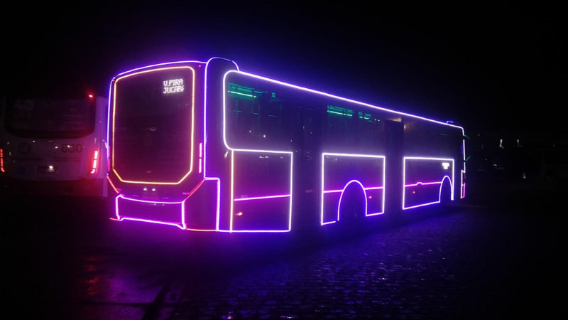 EMTU DECORA ÔNIBUS COM ILUMINAÇÃO NATALINA NA REGIÃO METROPOLITANA DE SÃO PAULO
