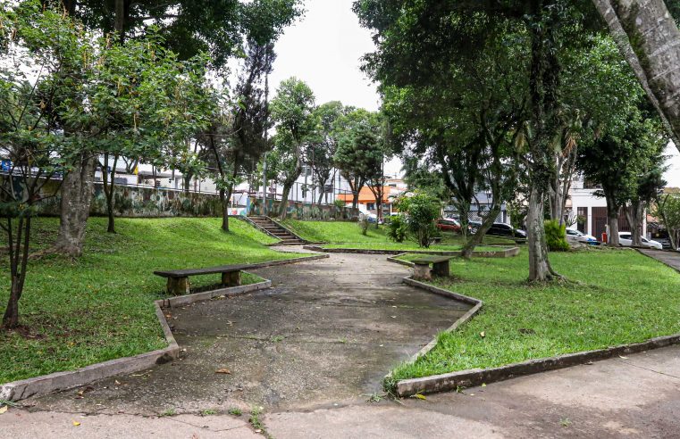 PREFEITO ORLANDO MORANDO ASSINA ORDEM DE SERVIÇO PARA IMPLANTAÇÃO DE PRAÇA-PARQUE NO BAETA NEVES