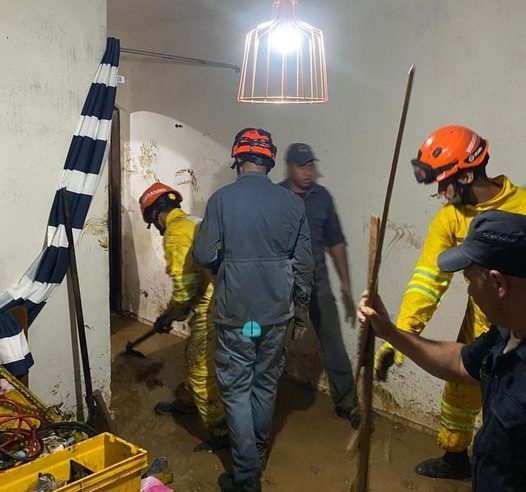 FORTE CHUVA DE 130 MM PROVOCA ESTRAGOS EM SÃO BERNARDO; PREFEITURA EMITE NOTA