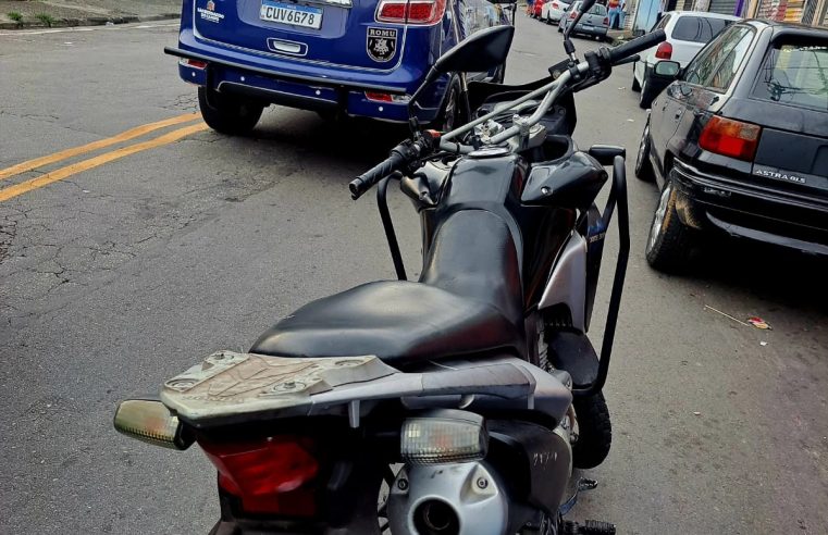 GCM DE SBC DESMANTELA PANCADÃO E RECUPERA MOTO ROUBADA NO PARQUE SÃO BERNARDO