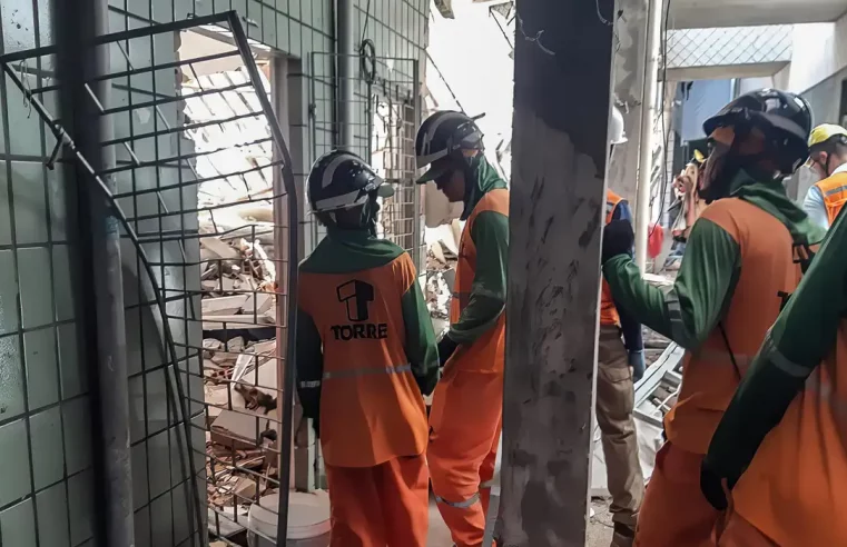 PRÉDIO DESABA E MATA TRÊS PESSOAS EM ARACAJU