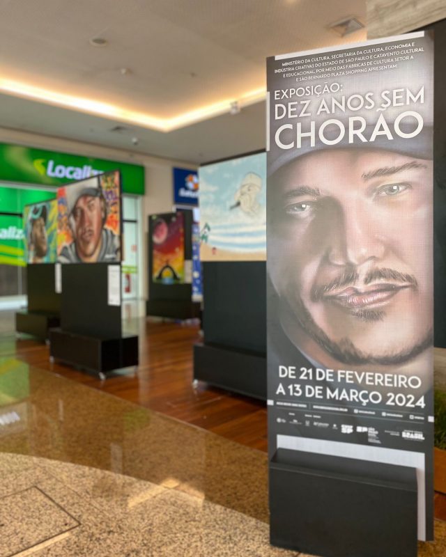 GRATUITO: SÃO BERNARDO PLAZA SHOPPING RECEBE EXPOSIÇÃO “DEZ ANOS SEM CHORÃO” EM PARCERIA COM A FÁBRICA DE CULTURA 4.0