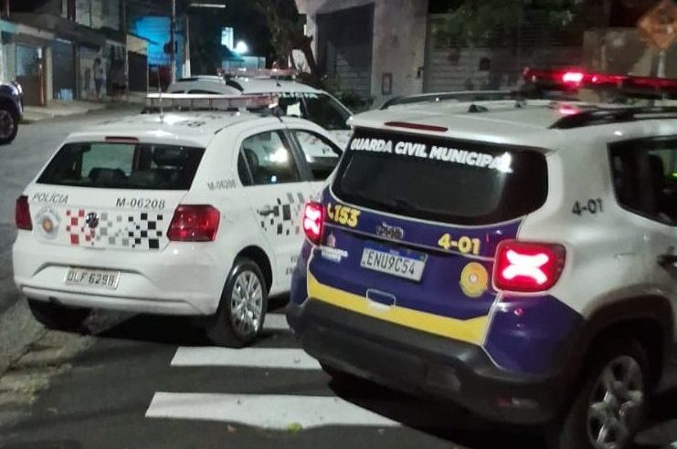 HOMEM EM MOTO SEM PLACA FOGE DA GCM E MORRE AO COLIDIR COM ÔNIBUS EM SÃO BERNARDO