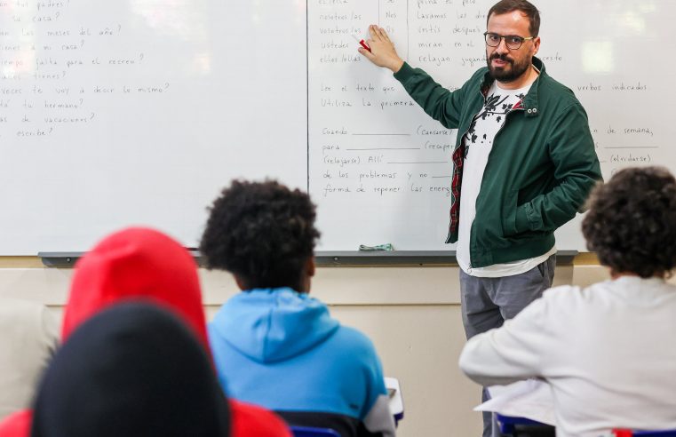 CURSOS DE IDIOMAS GRATUITOS: CINCO ESCOLAS ESTADUAIS NO ABC RECEBEM MATRÍCULAS PARA O SEGUNDO SEMESTRE