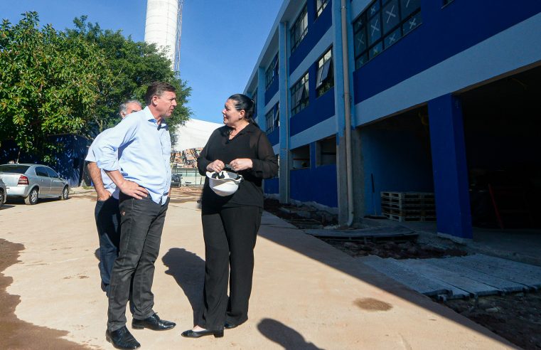 PREFEITO ORLANDO MORANDO VISTORIA OBRAS DE AMPLIAÇÃO DA EMEB REGINA ROCCO CASA I