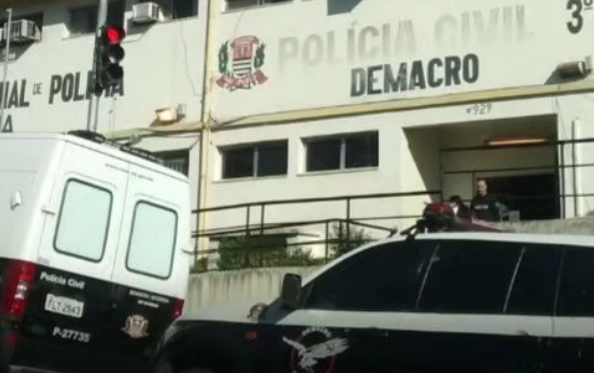 PRESO TENTA FUGIR ENQUANTO É RETIRADO DE VEÍCULO E É BALEAD0 POR POLICIAL EM DIADEMA