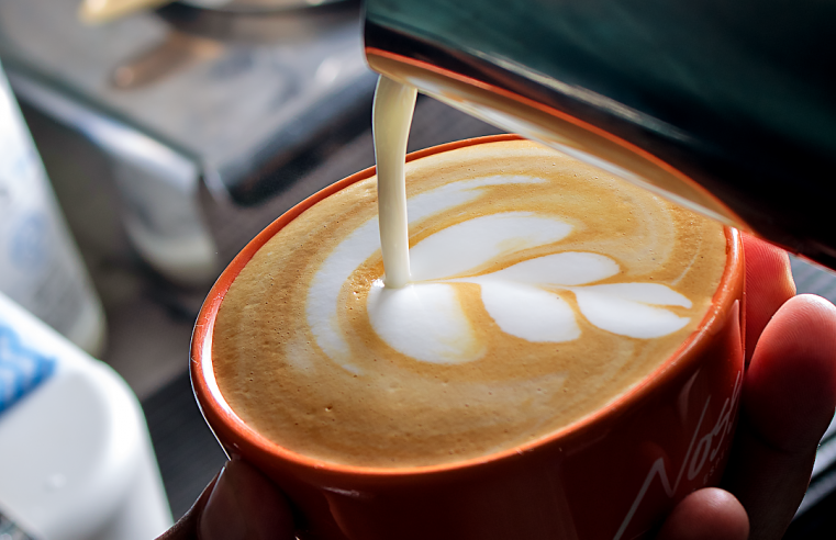 BARISTAS PARTICIPAM DE COMPETIÇÃO DE CAFÉ EM SANTO ANDRÉ