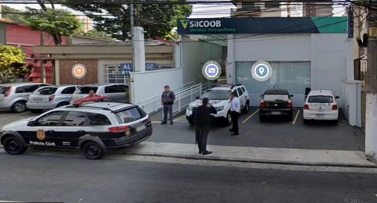 DEZ CRIMINOSOS INVADEM E FURTAM AGÊNCIA BANCÁRIA EM SANTO ANDRÉ