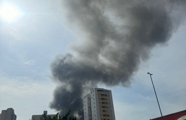 INCÊNDIO ATINGE FÁBRICA DE ESTOFADOS NO CENTRO DE SÃO BERNARDO